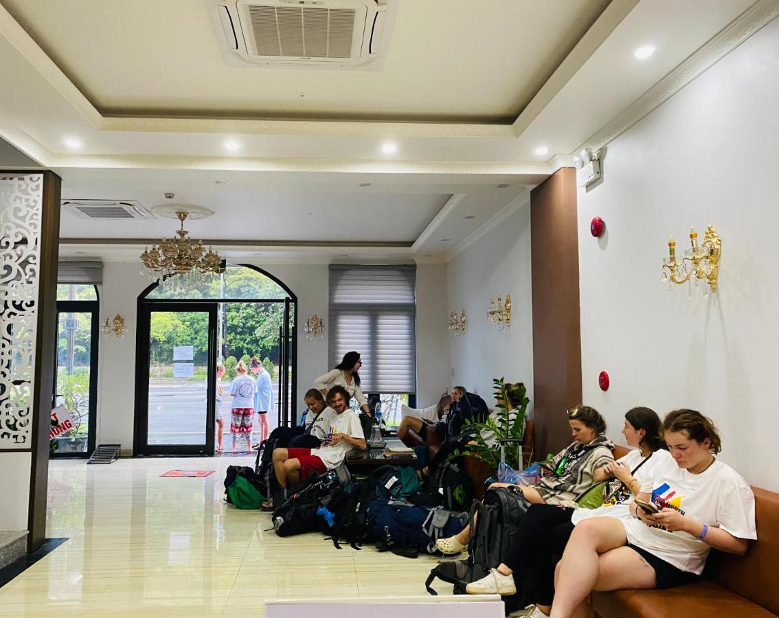 De Charm Ha Long Hotel Екстериор снимка